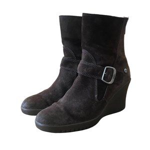 Ugg Brown Wedged Sueded Moto Boots